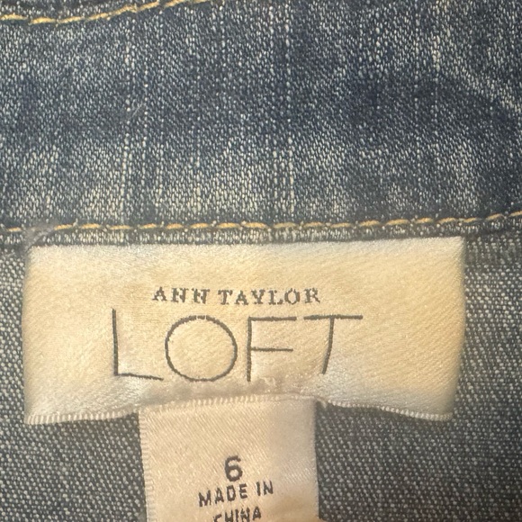 Ann Taylor Loft Denim Blazer Size 6 - Picture 5 of 7